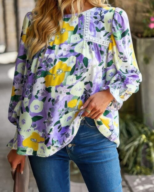 floral contrast lace trim split top