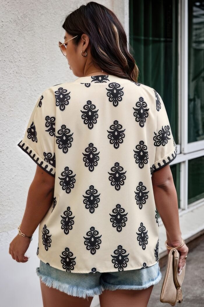 Plus size short sleeve v neck printed blouse