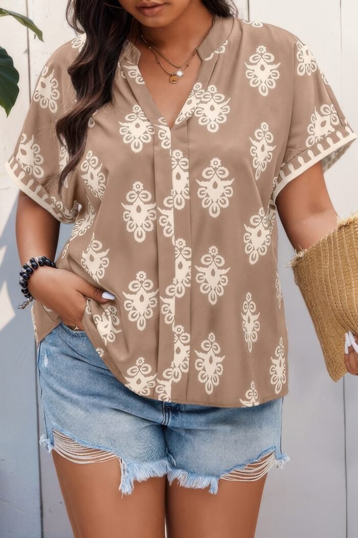 Plus size short sleeve v neck printed blouse