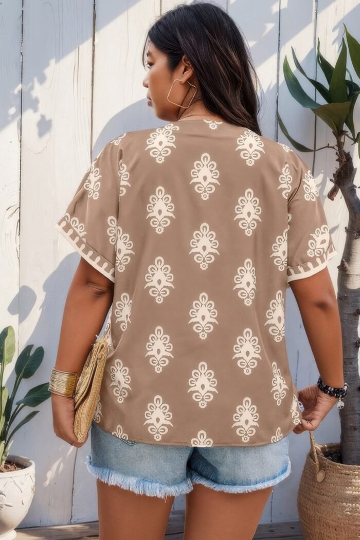 Plus size short sleeve v neck printed blouse