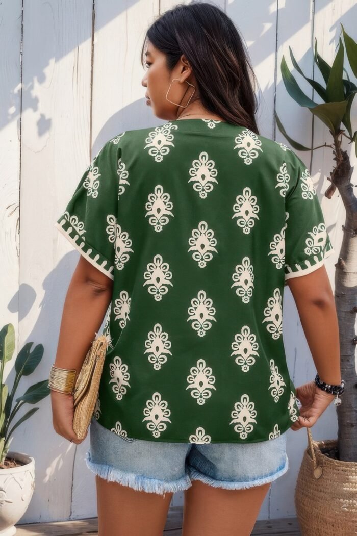 Plus size short sleeve v neck printed blouse