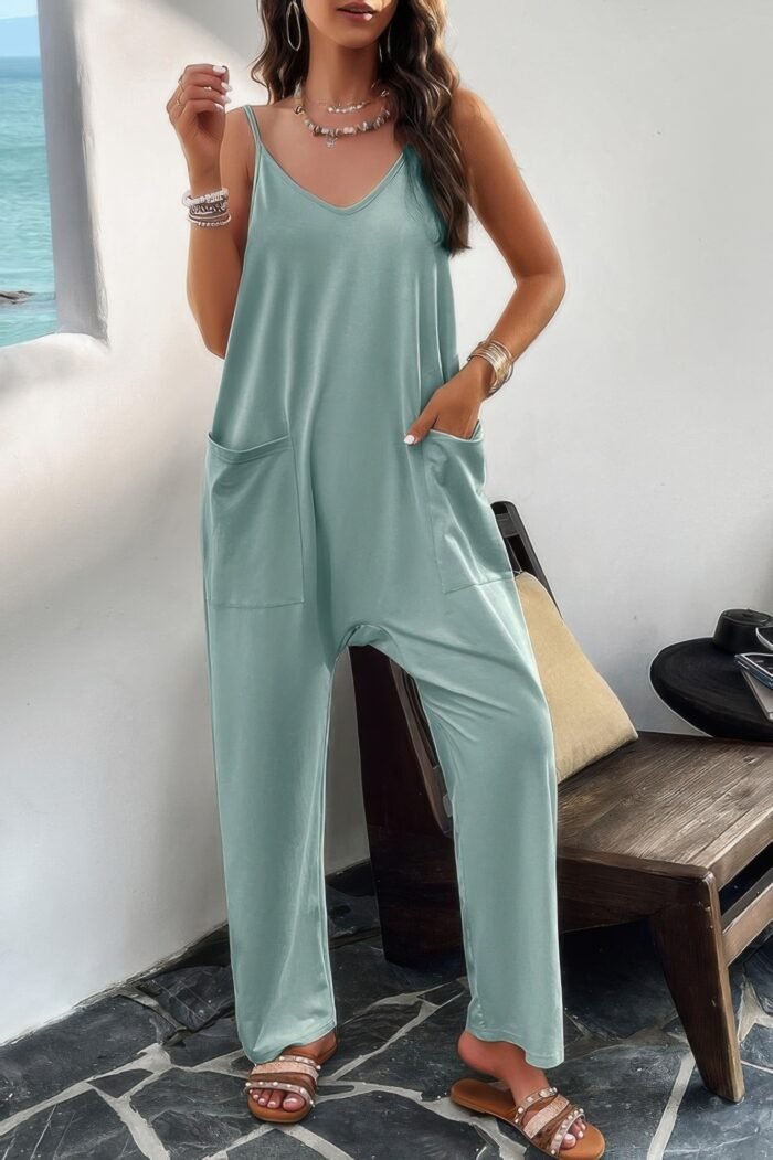 Pocketed spaghetti strap loose sleeveless jumpsuit