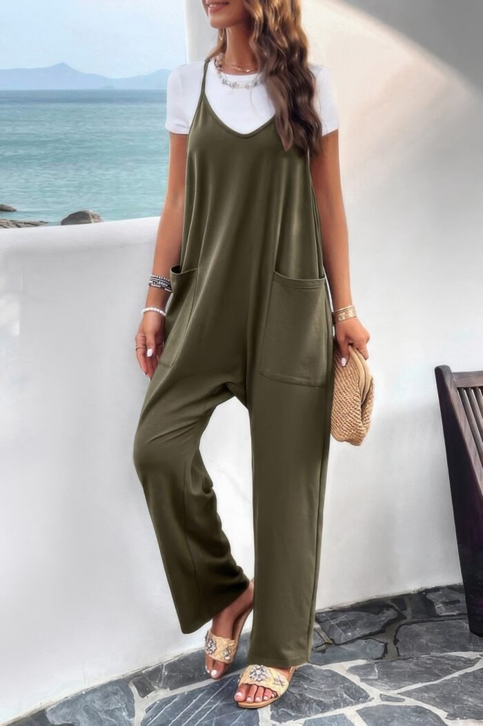 Pocketed spaghetti strap loose sleeveless jumpsuit