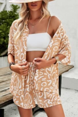 Allover Print Elastic Shorts Two Pieces Button Set