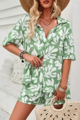 Allover Print Elastic Shorts Two Pieces Button Set