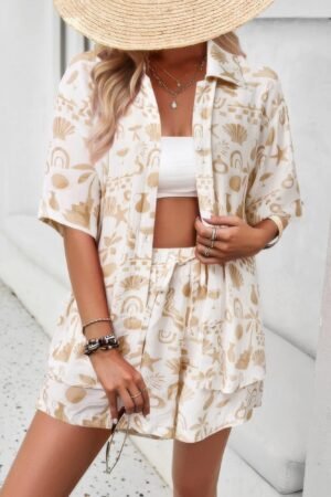 Allover Print Elastic Shorts Two Pieces Button Set Allover Print Elastic Shorts Two Pieces Button Set