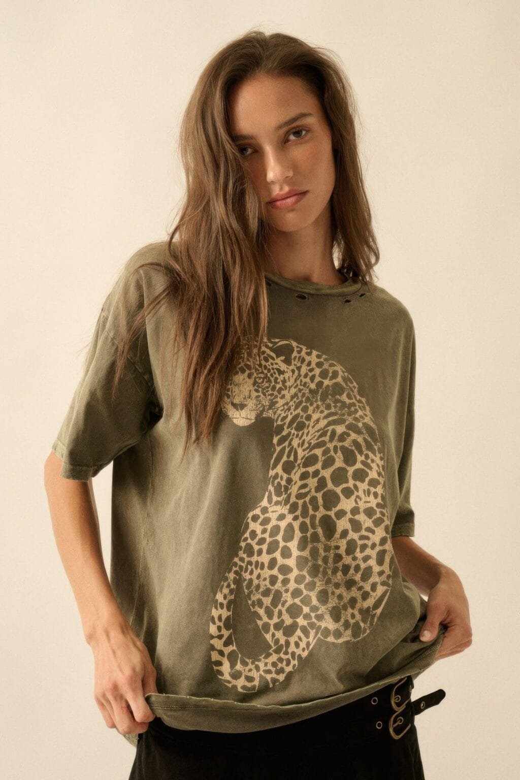 distressed graphic t-shirt – vintage cheetah oversized tee