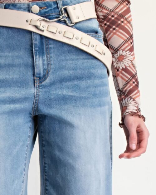 fur bottom hem washed stretch denim pants