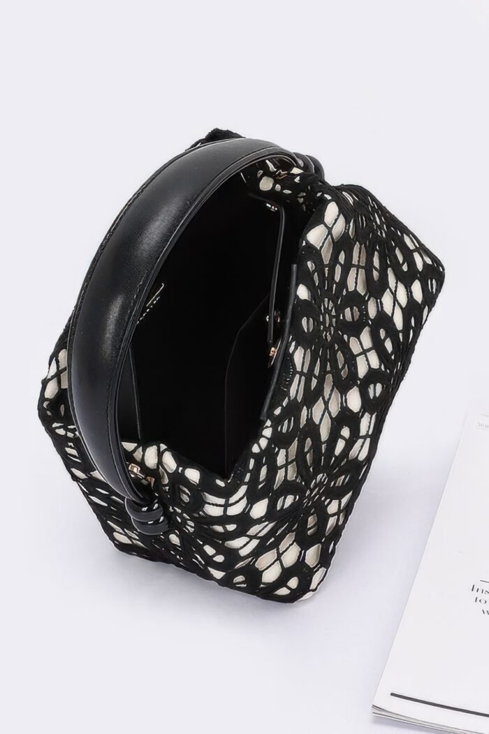 Crochet top handle clutch - image 2