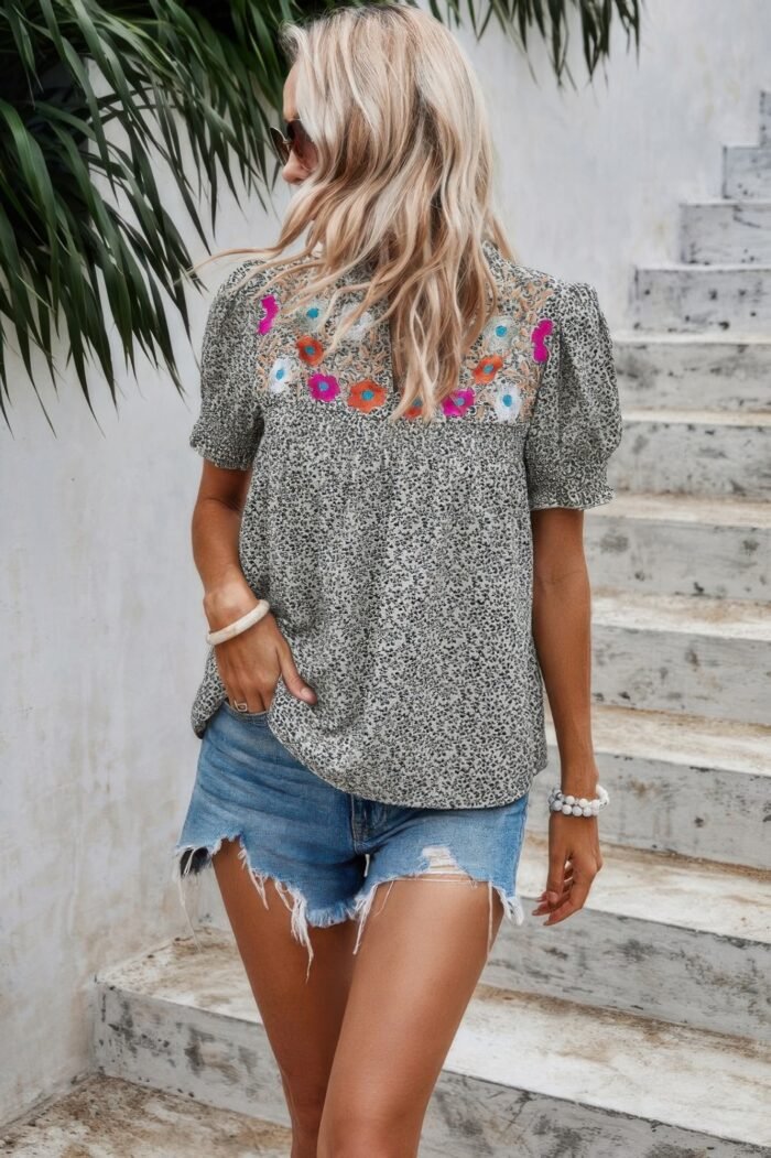 Floral Puff Sleeve Loose Fit Ruffle Blouse - Image 4