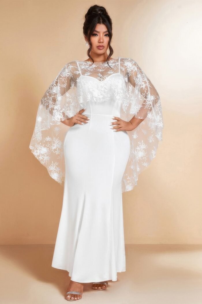 Plus Floral Contrast Lace Butterfly Sleeve Dress - Image 3