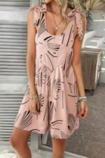 Allover Printed Tie Shoulder Pockets Romper - Image 7