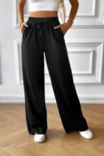 Solid Pockets Elastic Waist Loose Straight Pants - Image 2