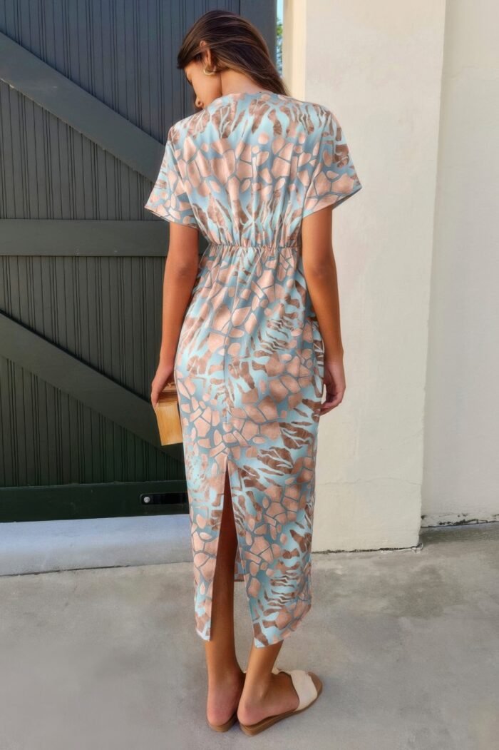 Geometric print twist design short sleeve fit dress - image 9