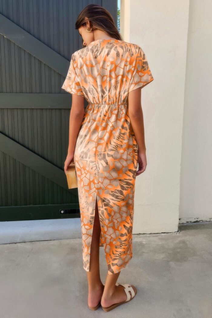 Geometric print twist design short sleeve fit dress - image 13