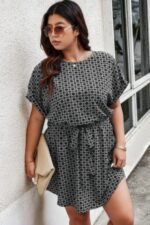 Plus Round Neck Printed Batwing Sleeve Loose Dress - Image 7