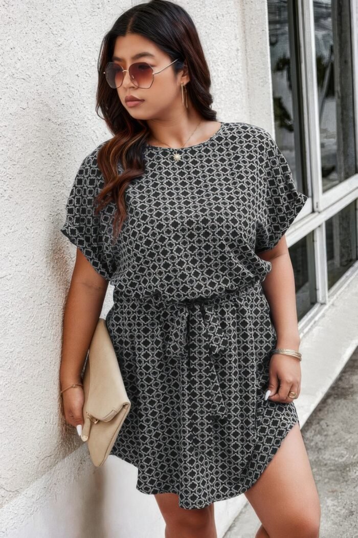 Plus round neck printed batwing sleeve loose dress - image 7