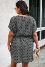 Plus Round Neck Printed Batwing Sleeve Loose Dress - Image 9