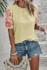Round Neck Floral Embroidery Puff Sleeve Blouse - Image 2