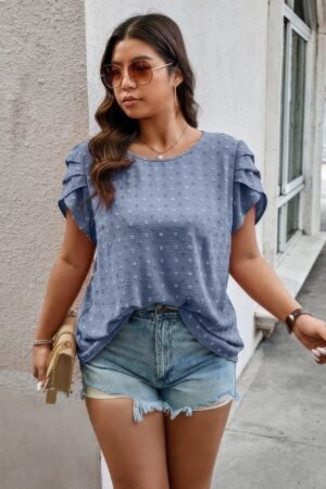 Plus Size Solid Swiss Dots Short Sleeve Blouse Plus Size Solid Swiss Dots Short Sleeve Blouse