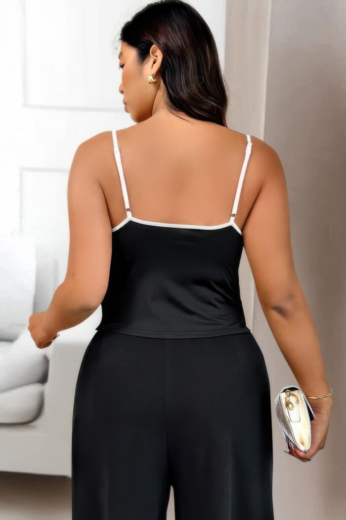 Plus sleeveless ruched colorblock fit top - image 5