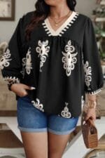 Plus V Neck Geo Print Puff Sleeve Blouse