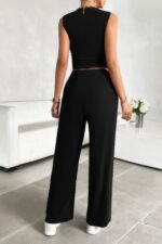 Solid Round Neck Sleeveless Drawstring Pockets Set - Image 5