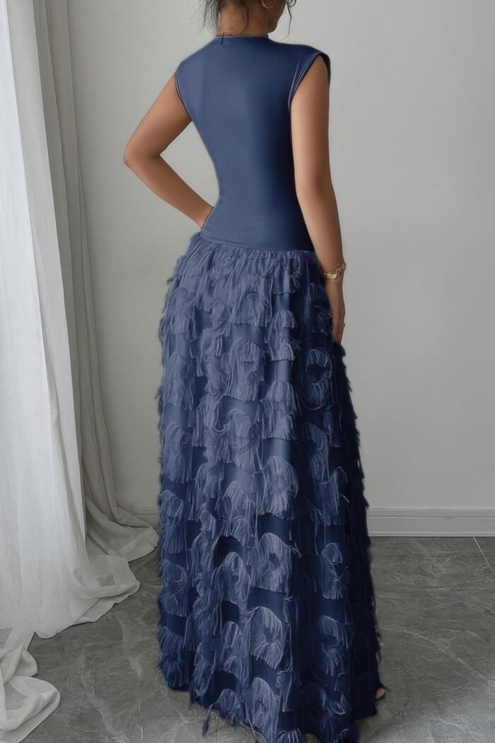 Solid v neck ruched texture splice sleeveless dress - image 4
