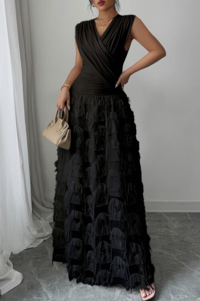 Solid v neck ruched texture splice sleeveless dress - image 5