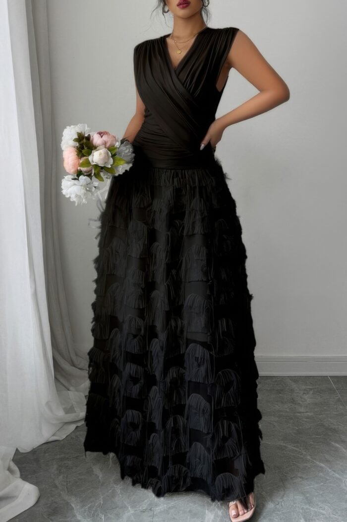 Solid v neck ruched texture splice sleeveless dress - image 6