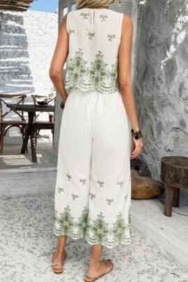 Twp Pieces Tile Inspired Embroidery Sleeveless Set Twp Pieces Tile Inspired Embroidery Sleeveless Set