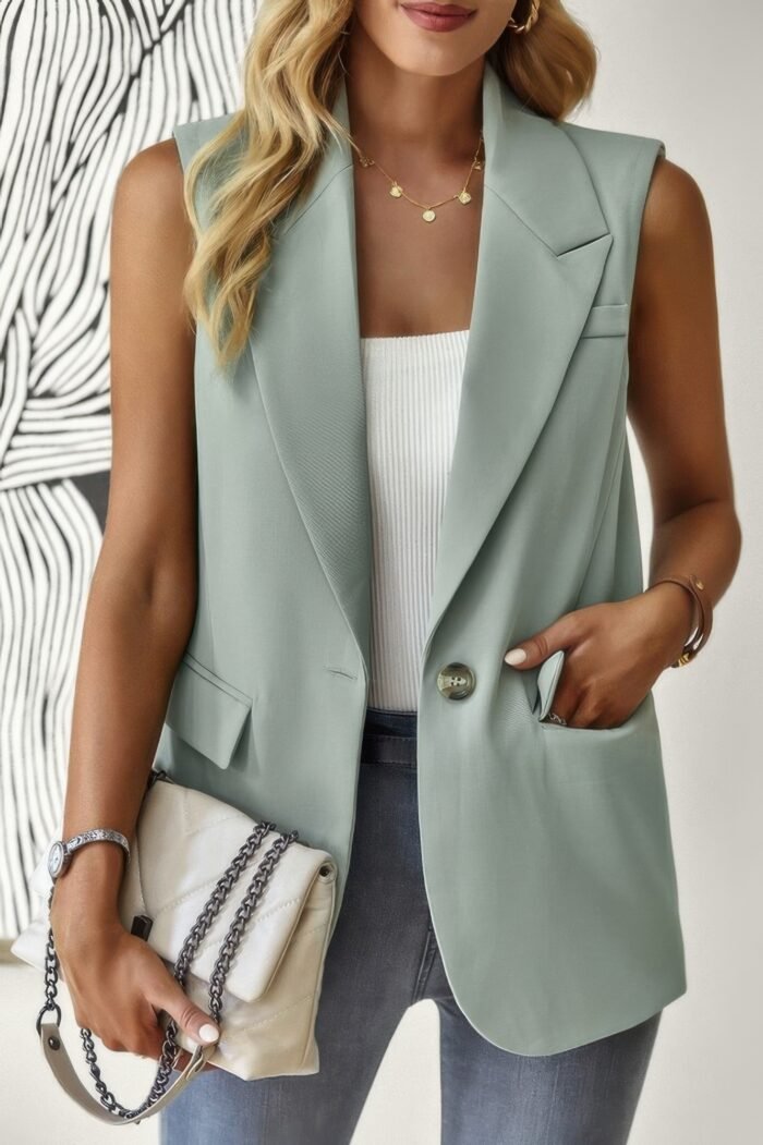 Sleeveless solid pockerts button front open suit - image 2