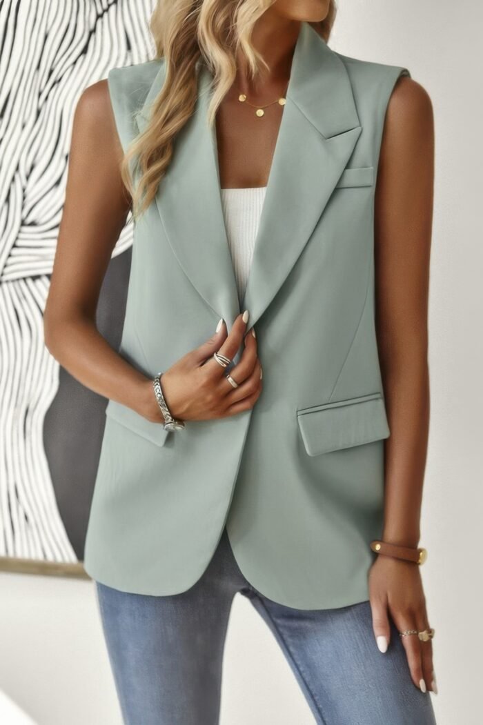 Sleeveless solid pockerts button front open suit - image 3