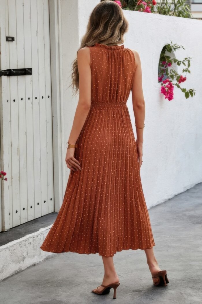 Sleeveless Dot Print Cross Fit Pleated Dress - Image 4