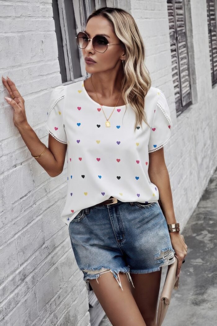 Heart Print Round Neck Loose Fit Shirt - Image 3