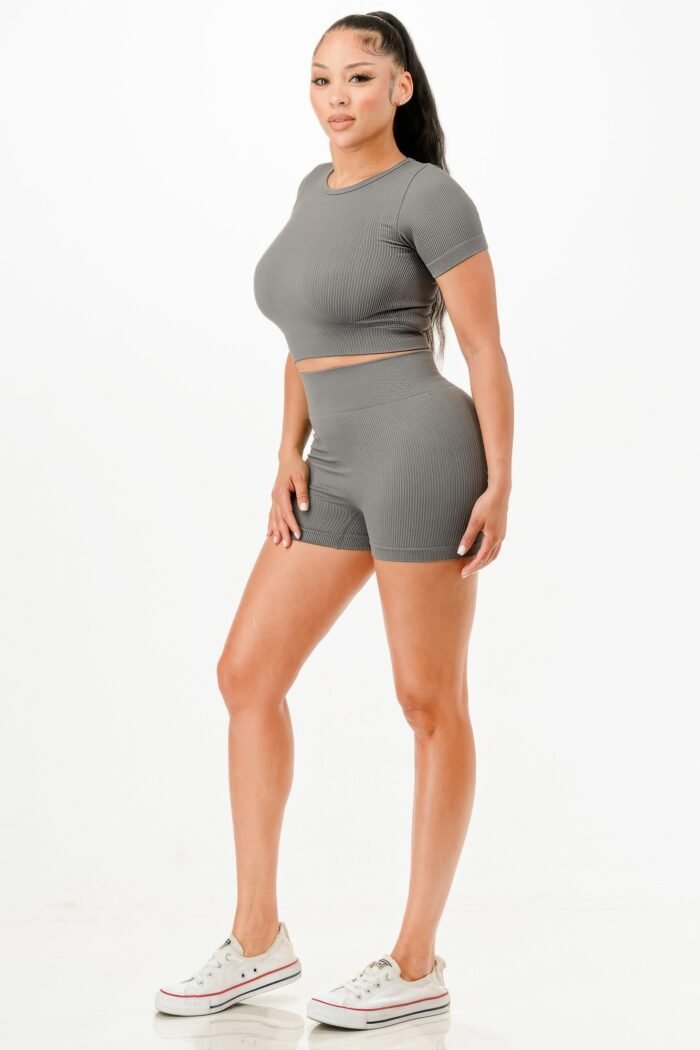 Ribbed Seamless T-shirt And Bike Shorts Set - Image 4