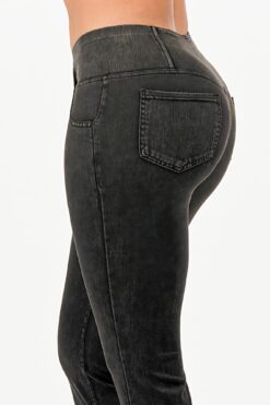 Light Weight Flare Jeans
