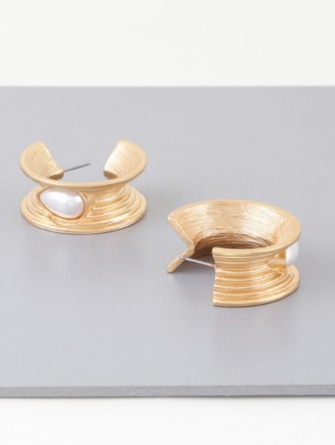 Flared Pearl Teardrop Hoop Earrings