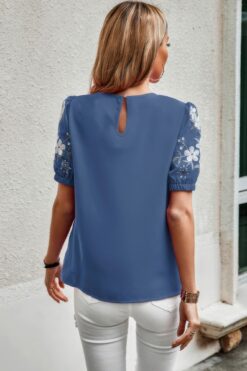 Floral Keyhole Neckline Puff Sleeve Blouse