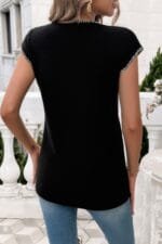 Color Block Knit Round Neck Fit Top