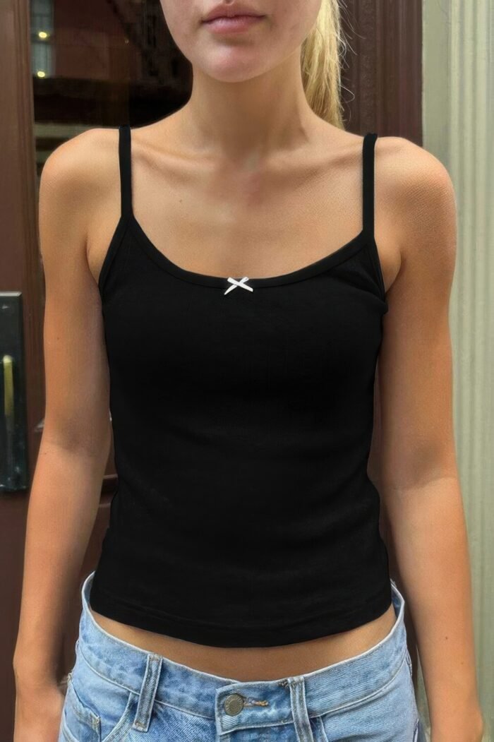 Solid Sleeveless Fit Low Back Tank Tee - Image 4