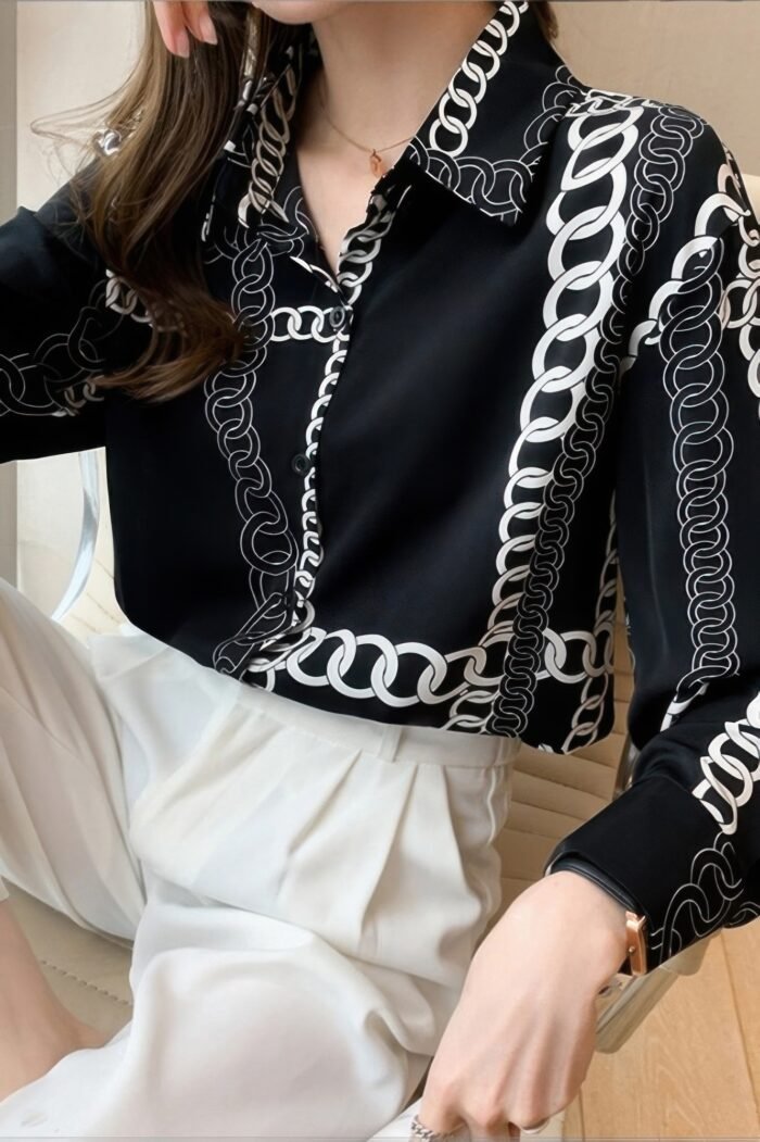 Chain Print Drop Shoulder Loose Fit Blouse - Image 1