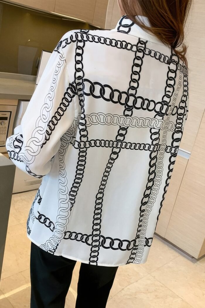 Chain Print Drop Shoulder Loose Fit Blouse - Image 8