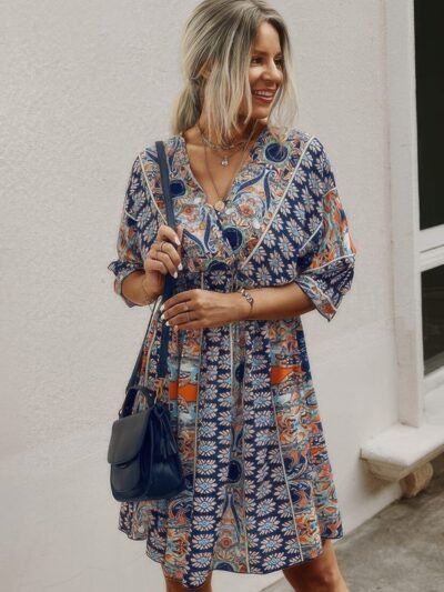 V Neck Half Sleeve Graphic Swing Dress V Neck Half Sleeve Graphic Swing Dress