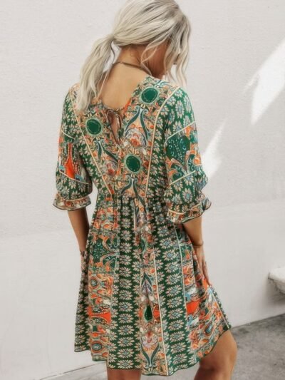 V Neck Half Sleeve Graphic Swing Dress V Neck Half Sleeve Graphic Swing Dress
