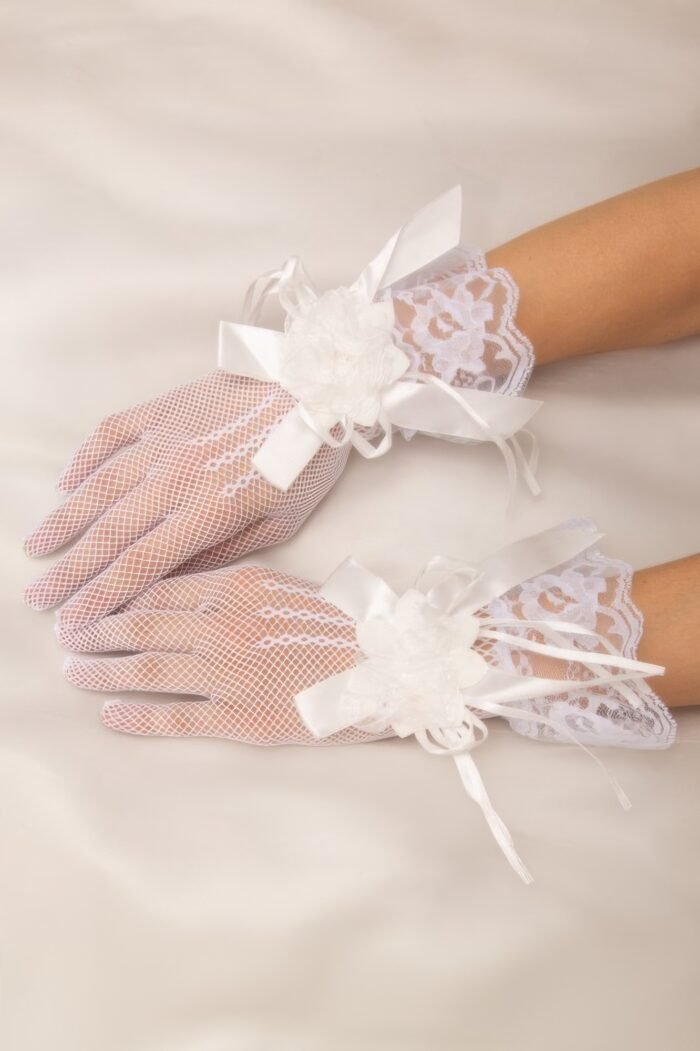 Bridal Fishnet Wrist Length Gloves - Image 1