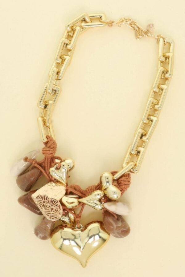 Stone Theme Necklace With Heart Pendants