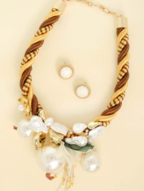 Handmade Flower Necklace Set