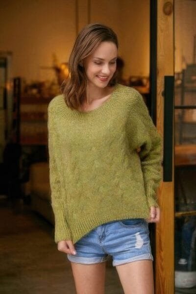 Cable Knit Sweater Classic Round Neckline and Solid Color