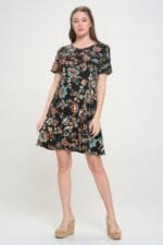 Short-sleeved Knee-length Dress